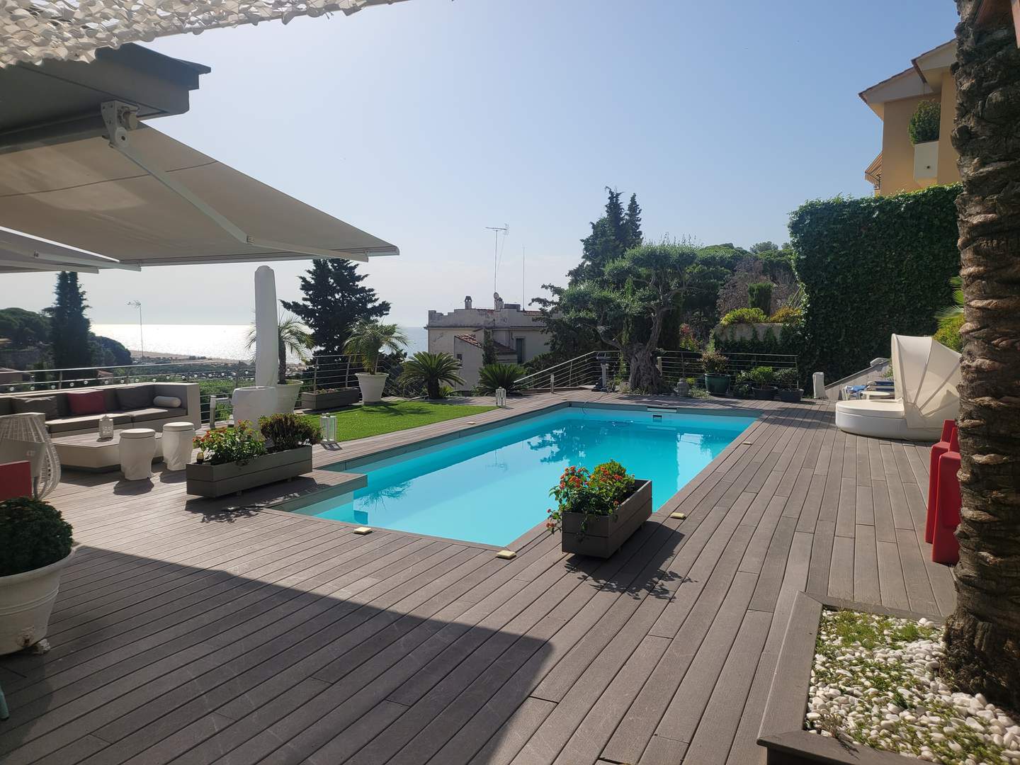 Alquila por horas Casa unifamiliar de diseño con espectaculares vistas al mar