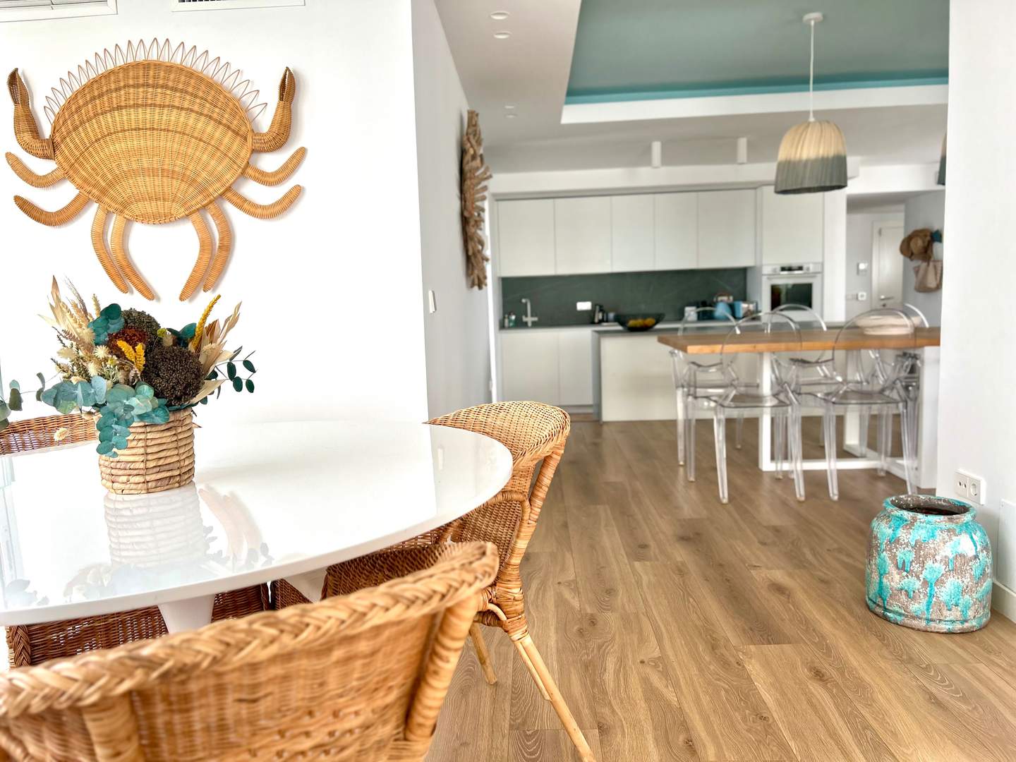 Alquila por horas Luminosa vivienda con increíbles vistas al mar