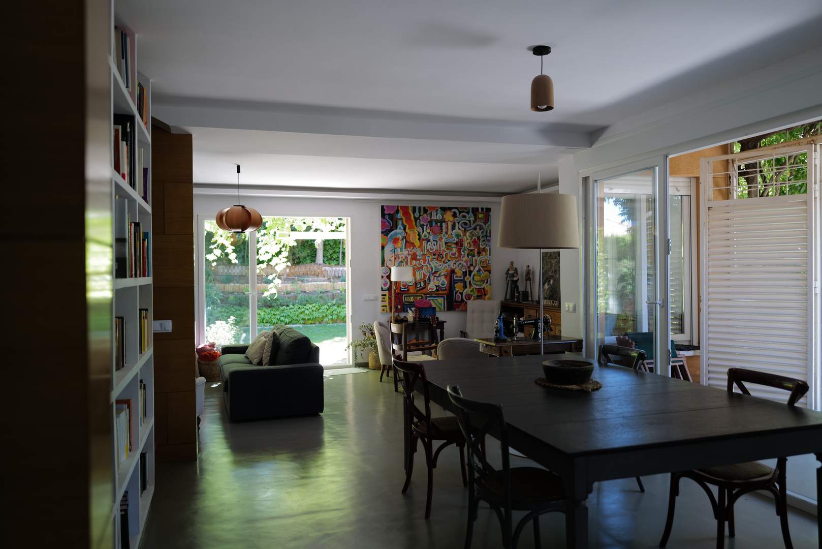 Alquila por horas Vivienda unifamiliar con jardín