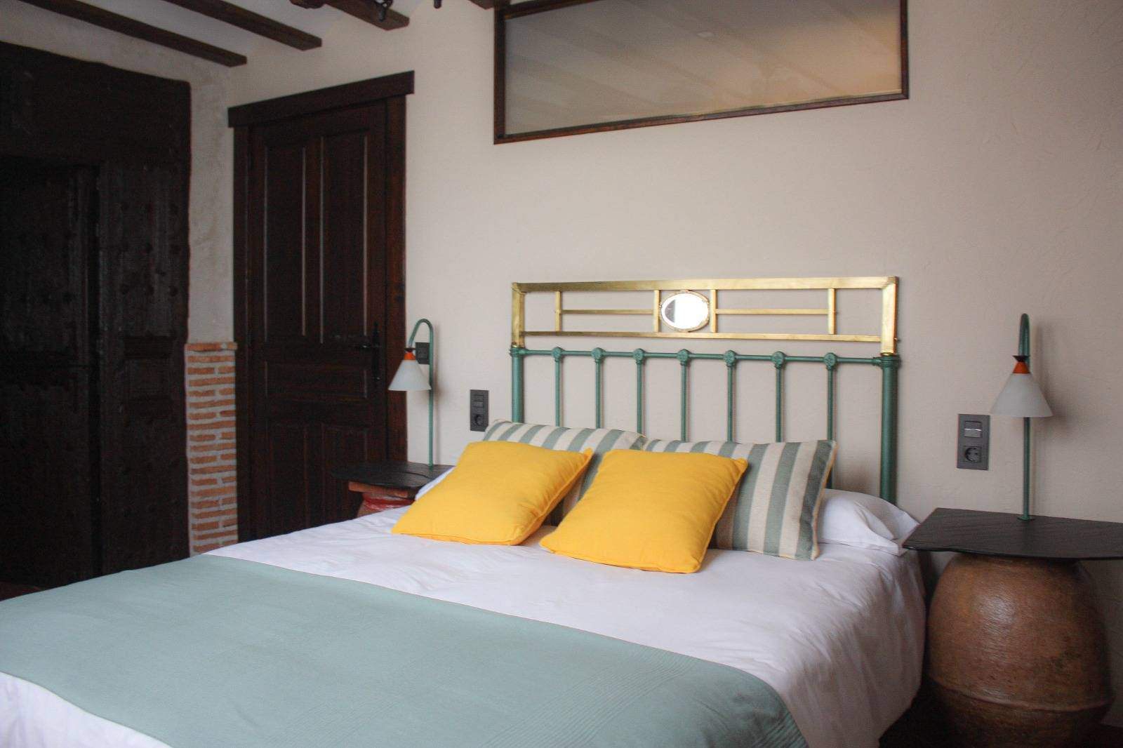 Alquila por horas Apartamento rural con bodega en una cueva