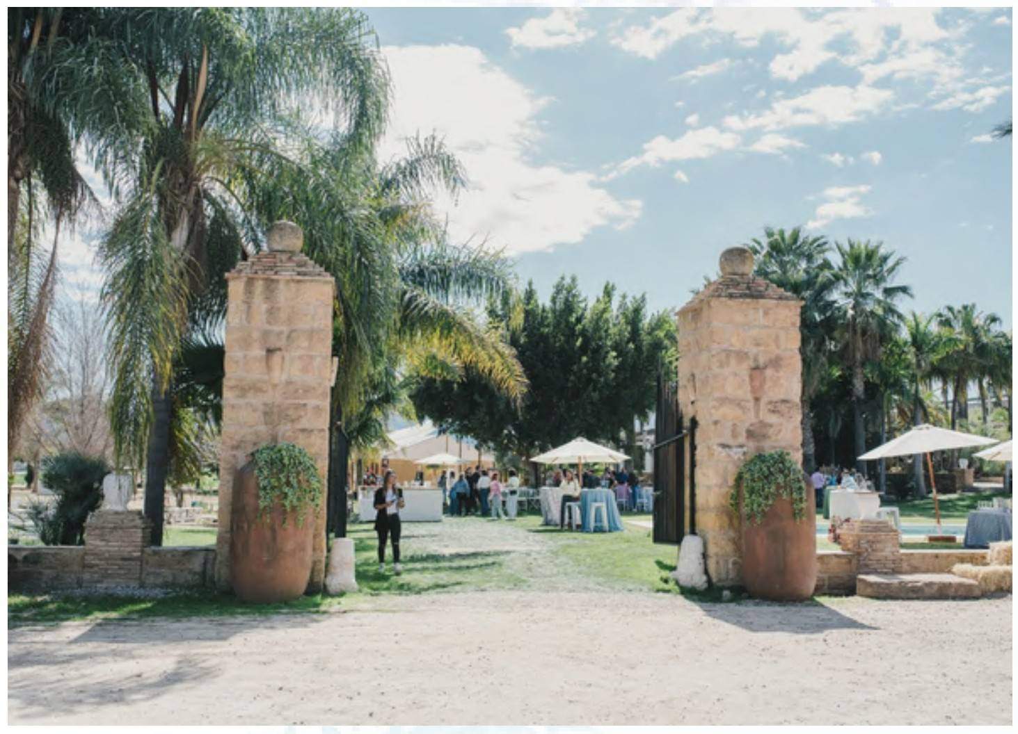 Alquila por horas Cortijo idílico rodeado de palmeras
