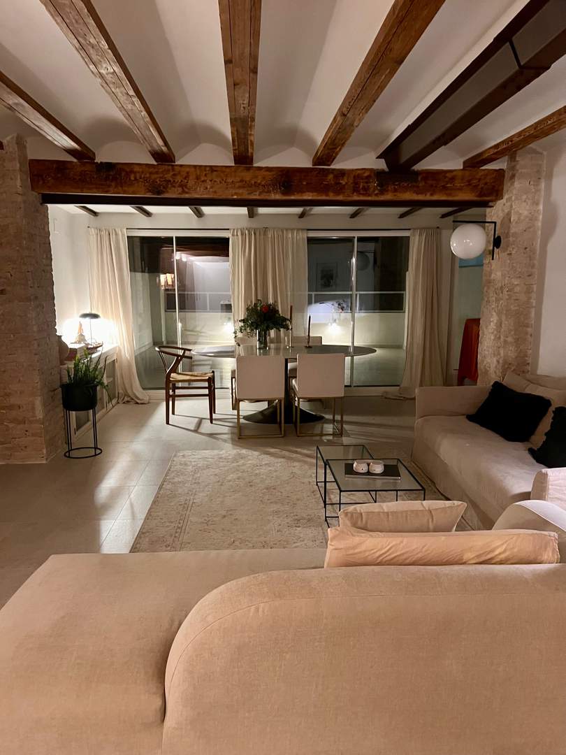 Alquila por horas Vivienda singular en el centro de Valencia 