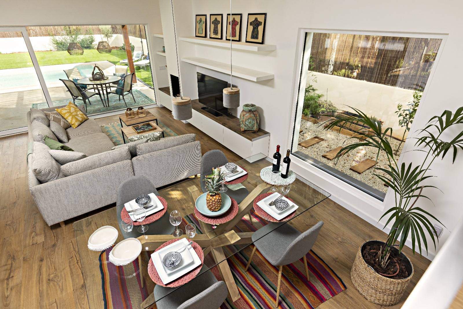 Alquila por horas Casa amplia y acogedora, con ambientes abiertos y mucha luz natural.