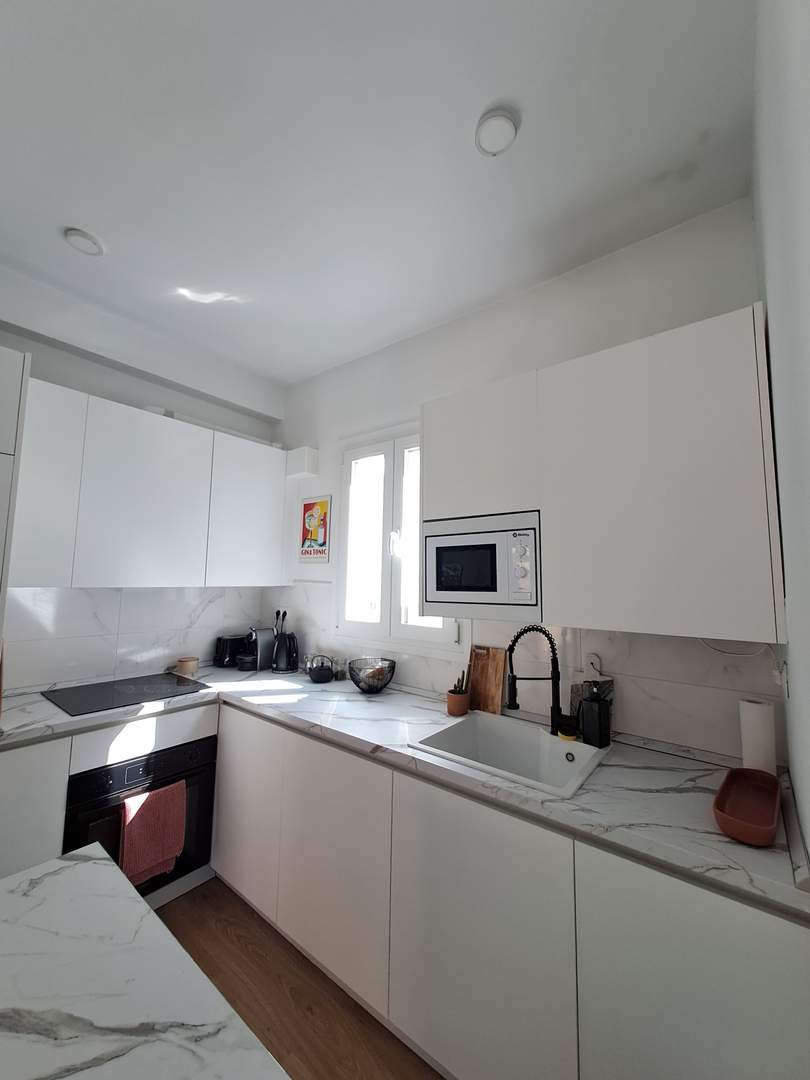 Alquila por horas Piso moderno con mucha luz- zona Tetutan