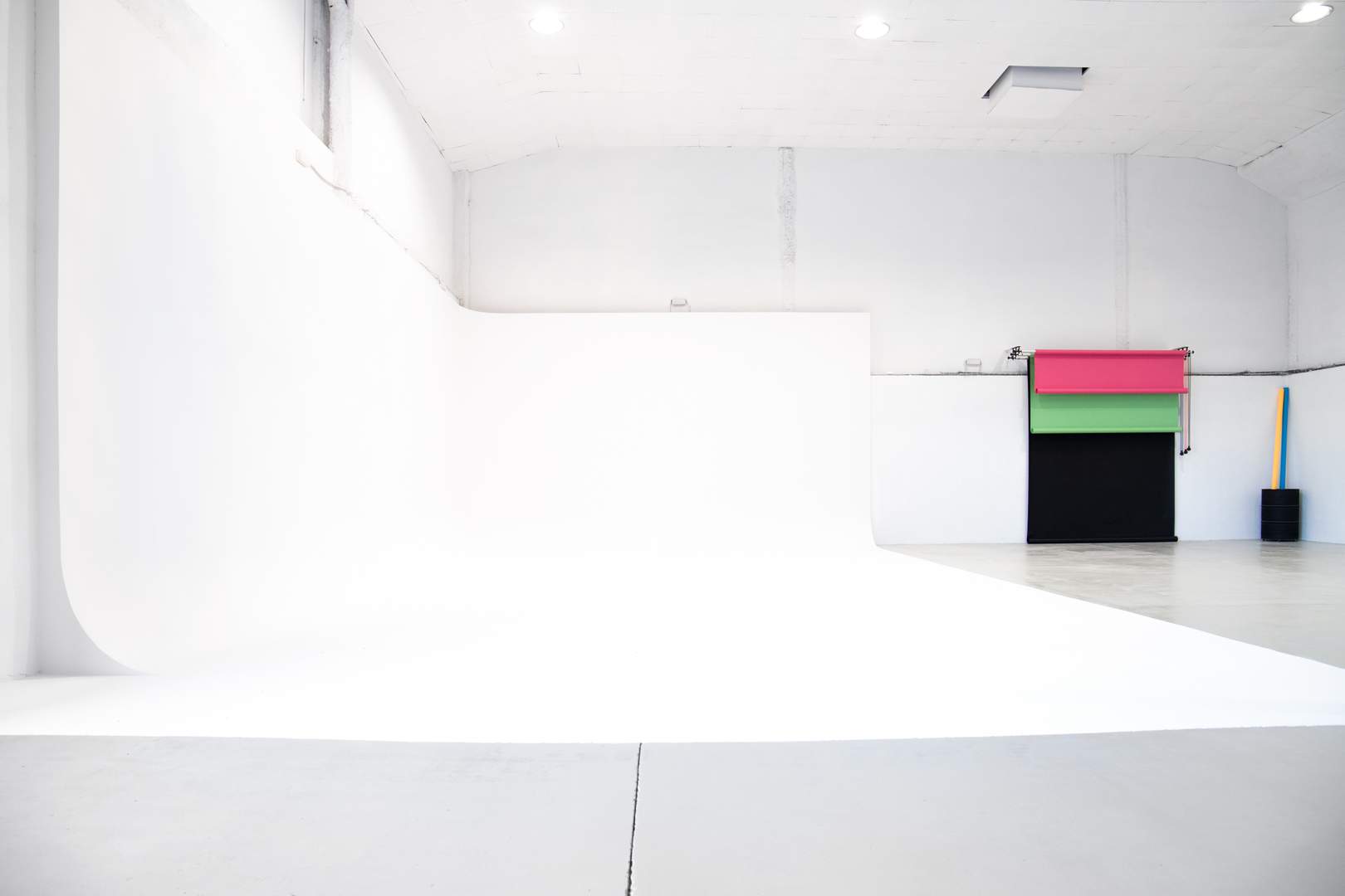 Alquila por horas Plató - Estudio de fotografía y vídeo