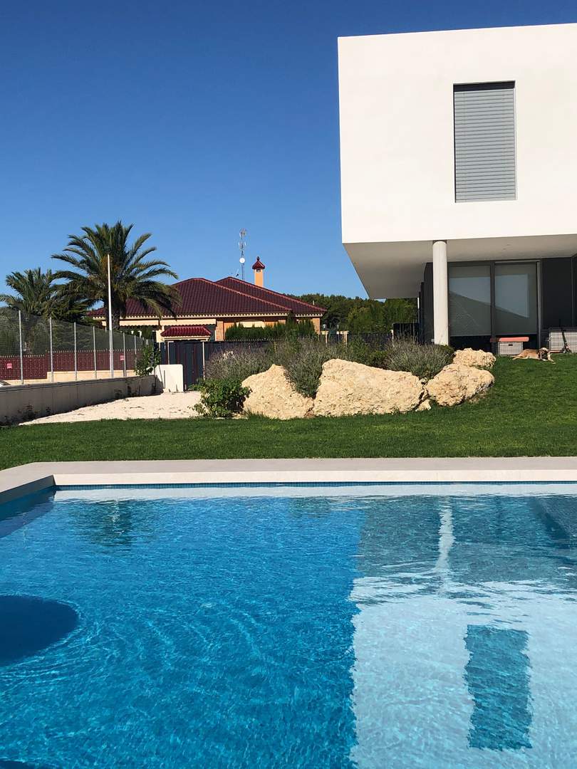 Alquila por horas Chalet mediterráneo de estilo moderno