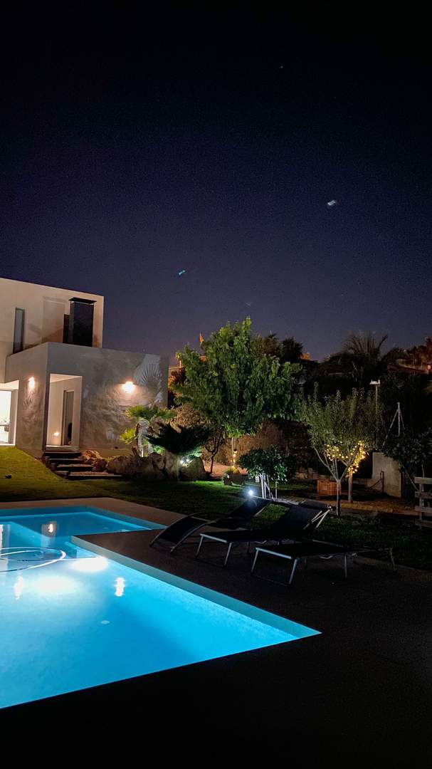 Alquila por horas Chalet mediterráneo de estilo moderno