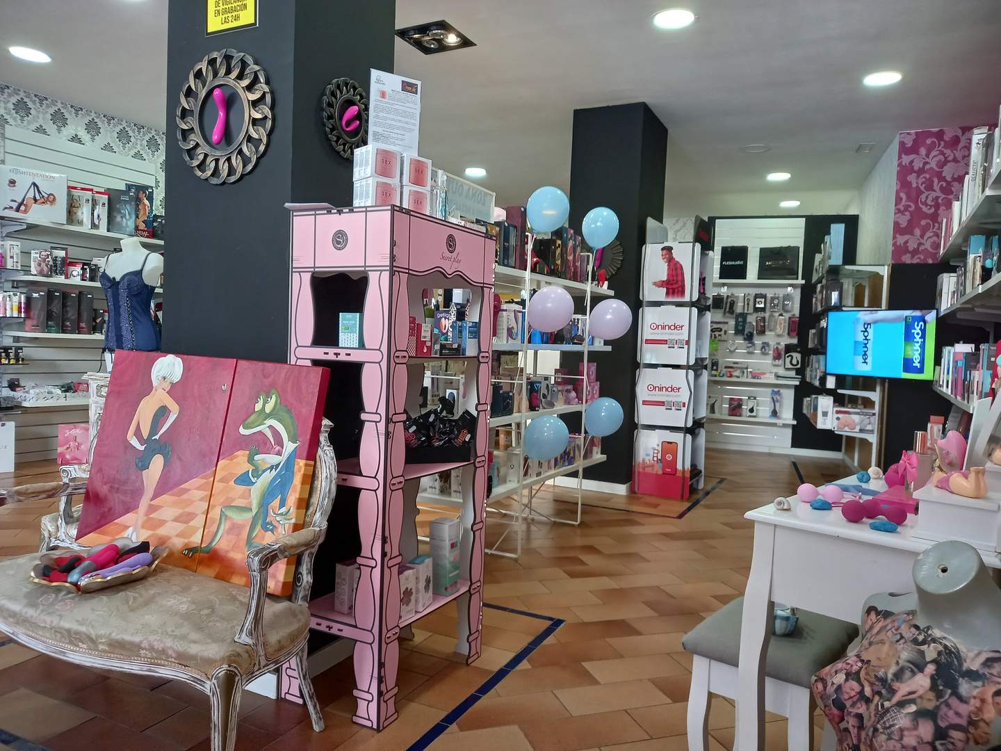 Alquila por horas Tienda de productos eróticos actual y elegante