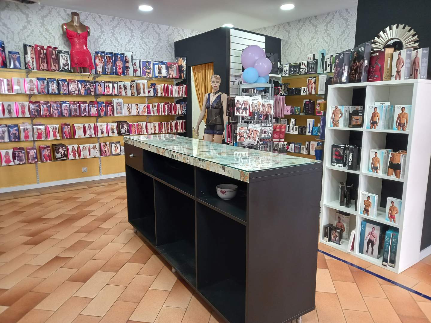 Alquila por horas Tienda de productos eróticos actual y elegante