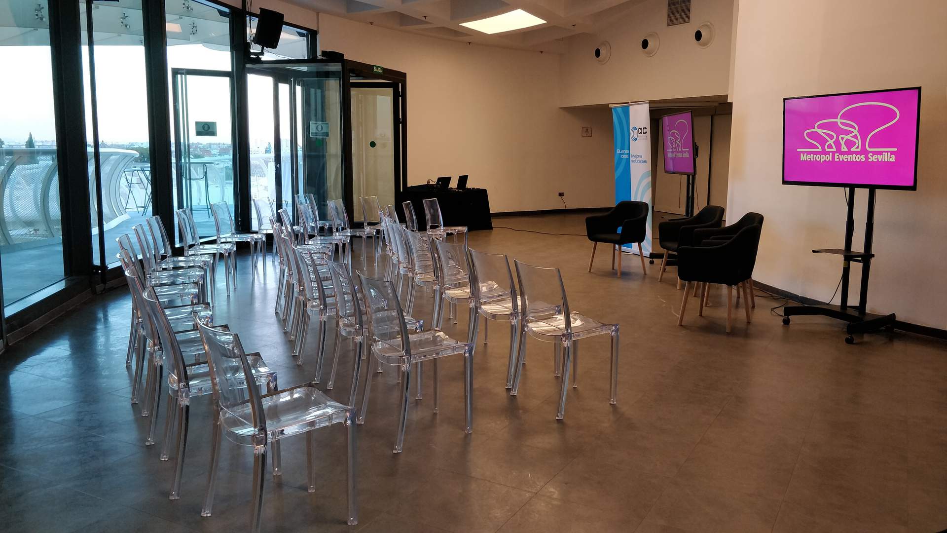 Alquila por horas Espacio diáfano en edificio singular con capacidad para todo tipo de eventos y montajes