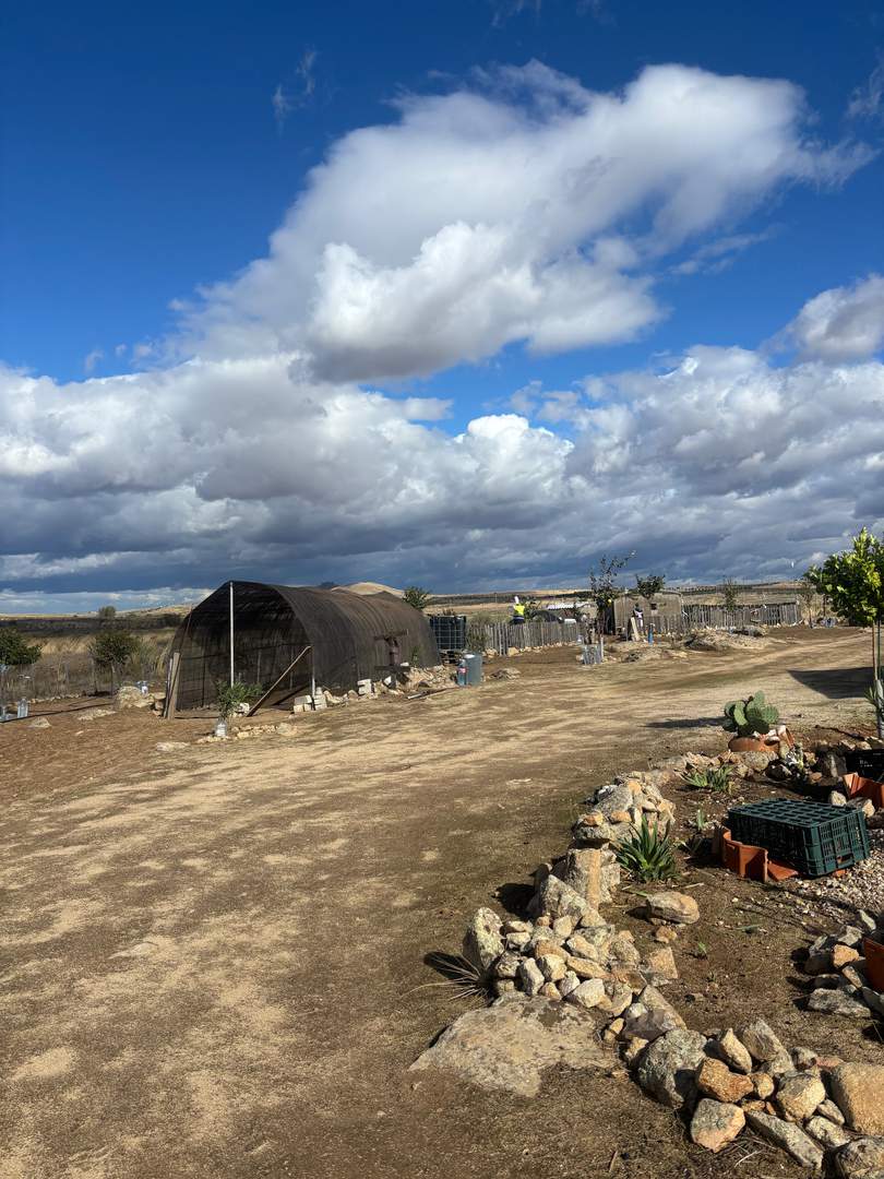 Alquila por horas Única finca con huerto y gallinero