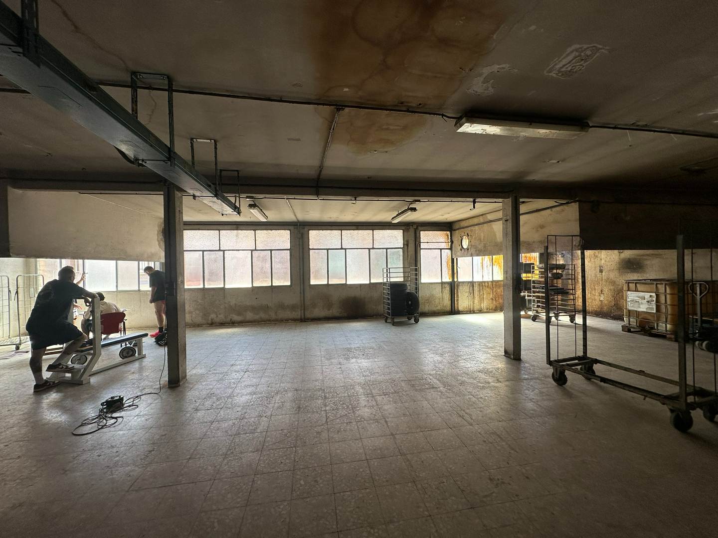 Alquila por horas Nave Multifuncional en Dos Plantas