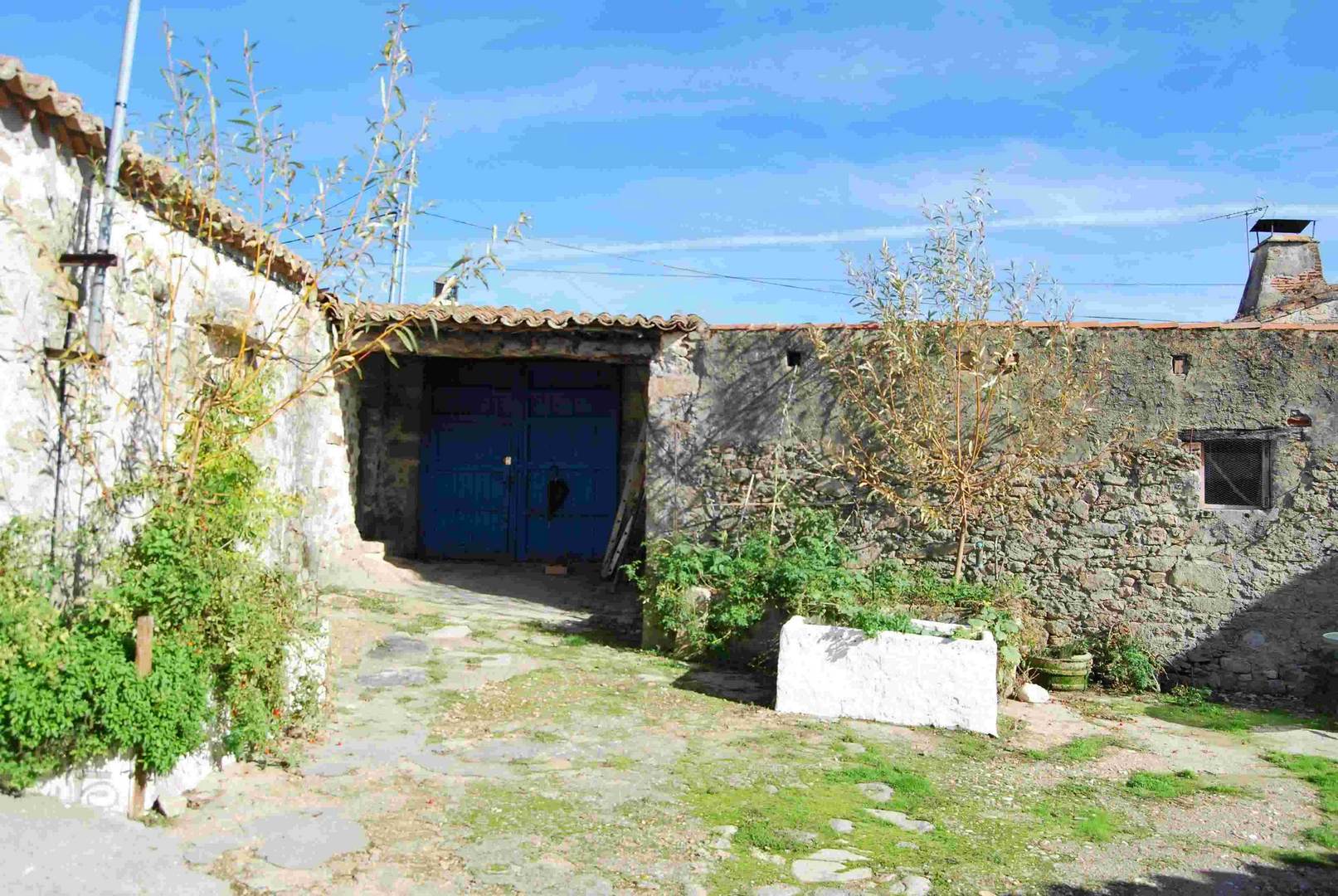 Alquila por horas Casona de pueblo con múltiples espacios 