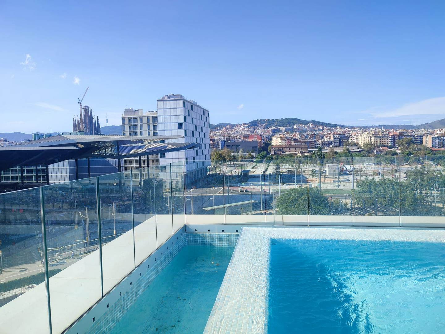 Alquila por horas Rooftop piscina Glòries