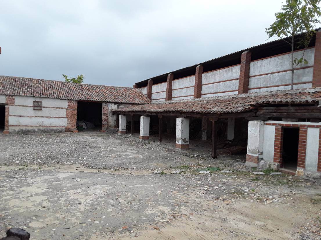 Alquila por horas Nave industrial en bruto