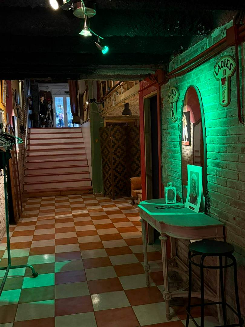 Alquila por horas Sala con encanto para eventos clases y/o producciones