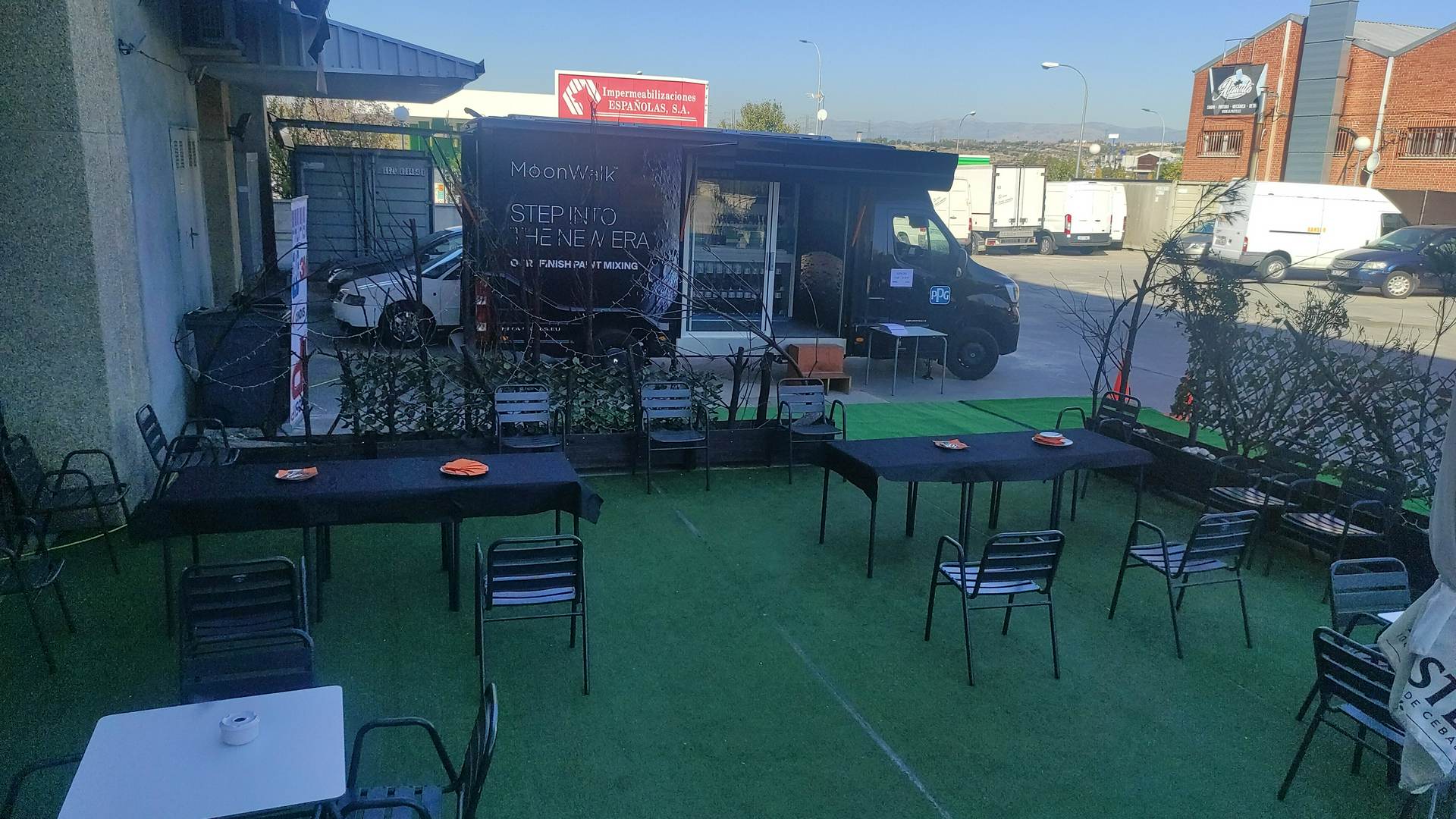 Alquila por horas Restaurante con terraza y parking privado 