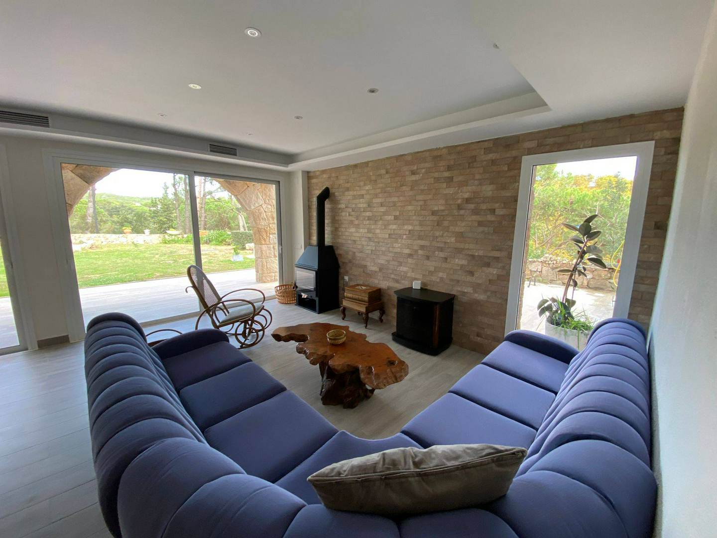 Alquila por horas Lugar con encanto en zona rustica rodeado de naturaleza con piscina