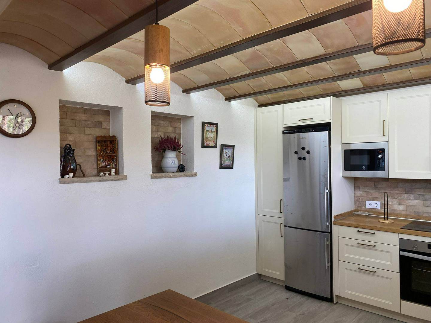 Alquila por horas Lugar con encanto en zona rustica rodeado de naturaleza con piscina