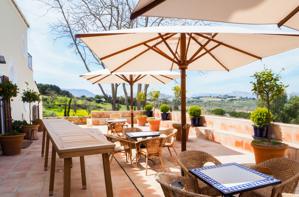 Alquila por horas Cortijo Andaluz diseñado por el estudio de Philippe Starck 