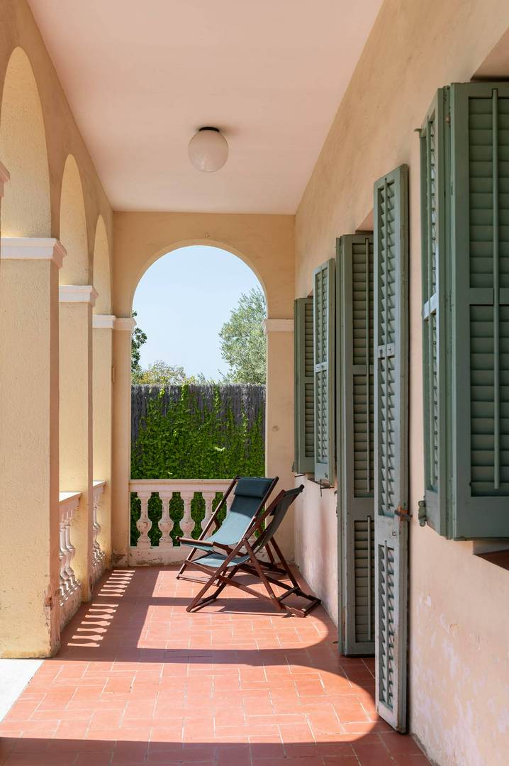 Alquila por horas Vivienda unifamiliar estilo años 30