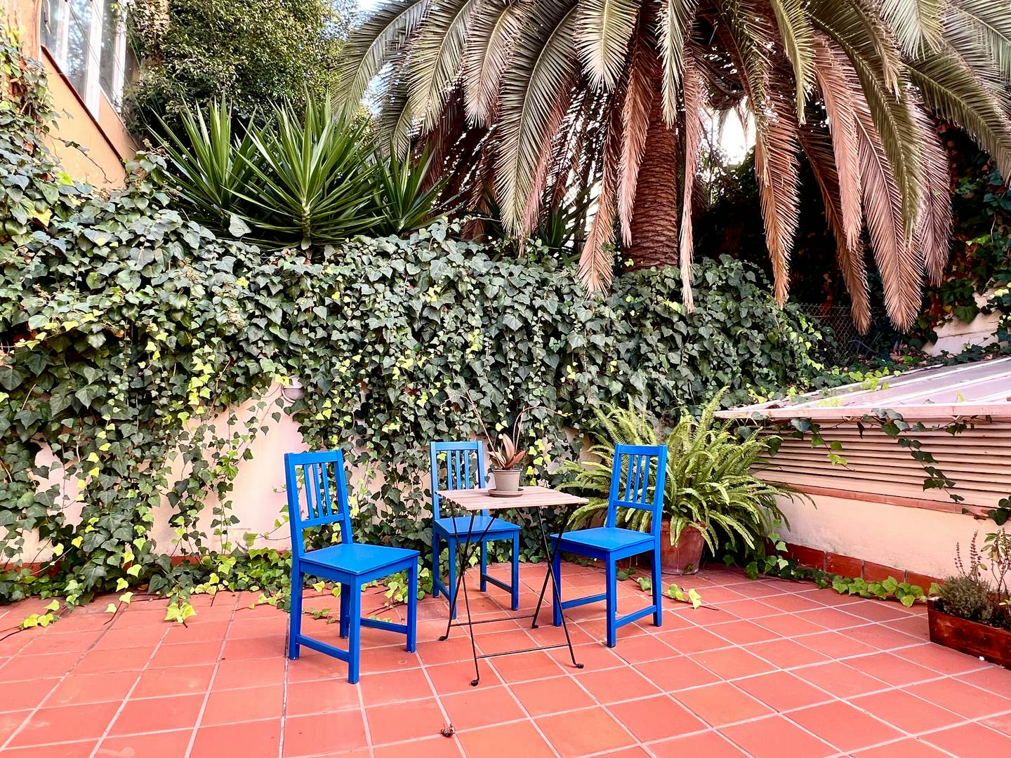 Alquila por horas Gran Terraza y Estilo Artístico en el Corazón de Barcelona