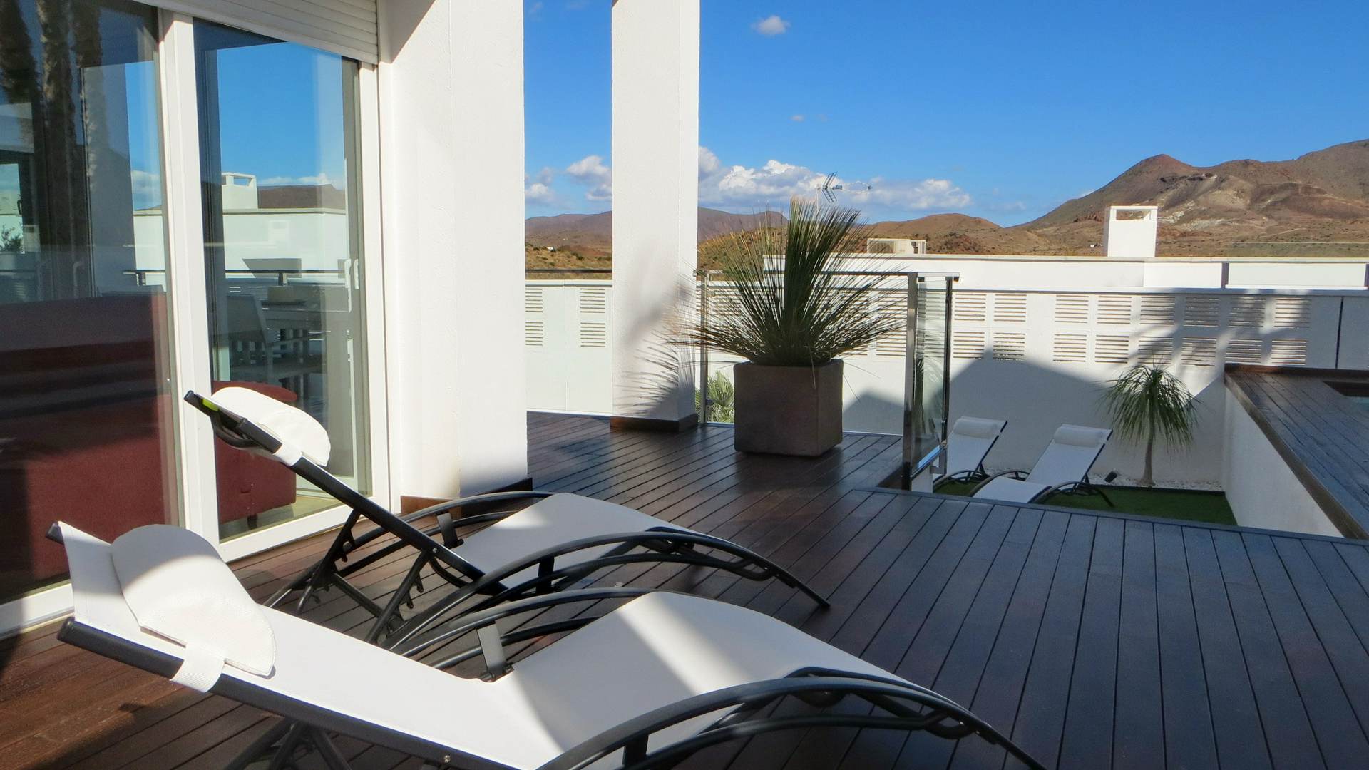 Alquila por horas Vivienda unifamiliar moderna