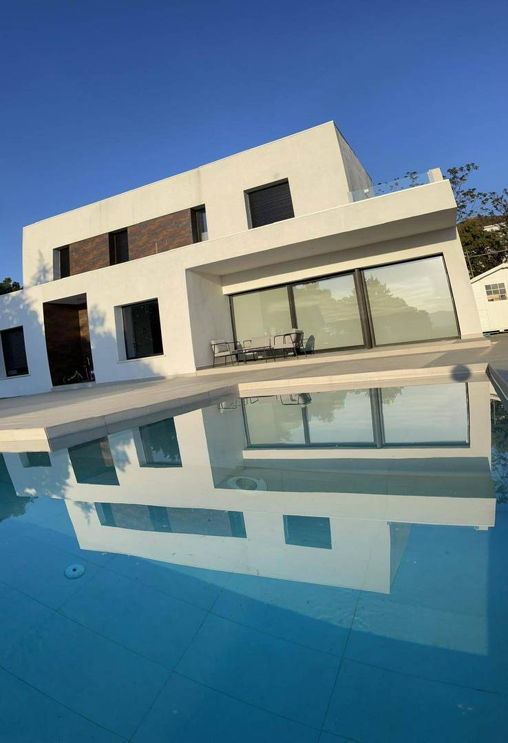 Alquila por horas Vivienda moderna de reciente construcción en Torrelodones