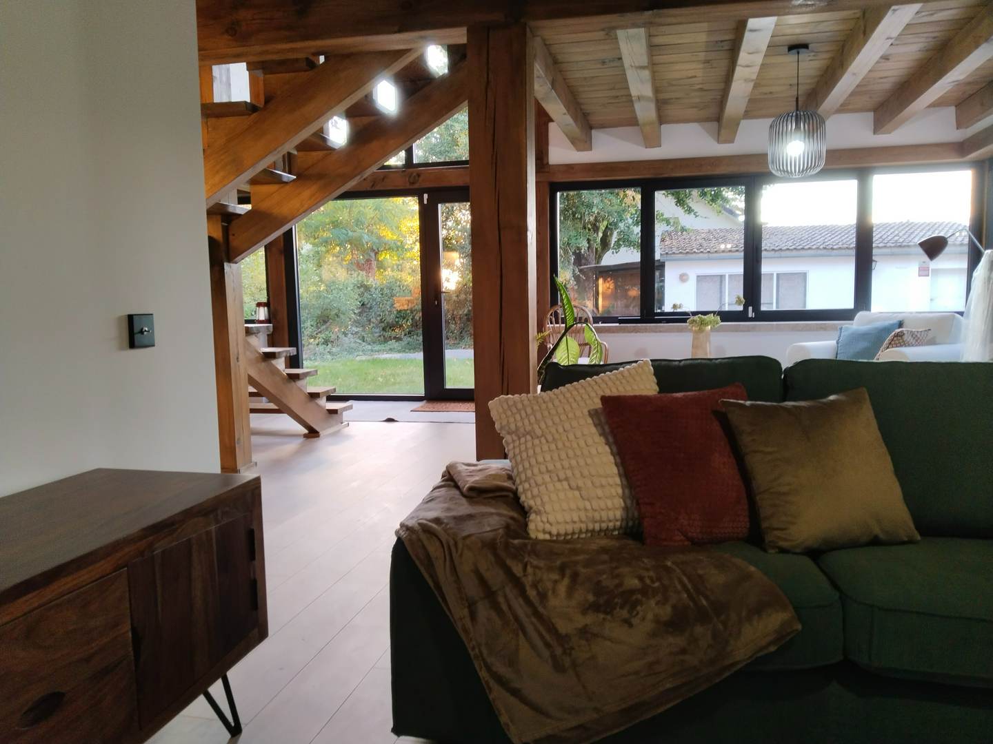 Alquila por horas Casa con estilo propio Rústico-Moderno en Segovia