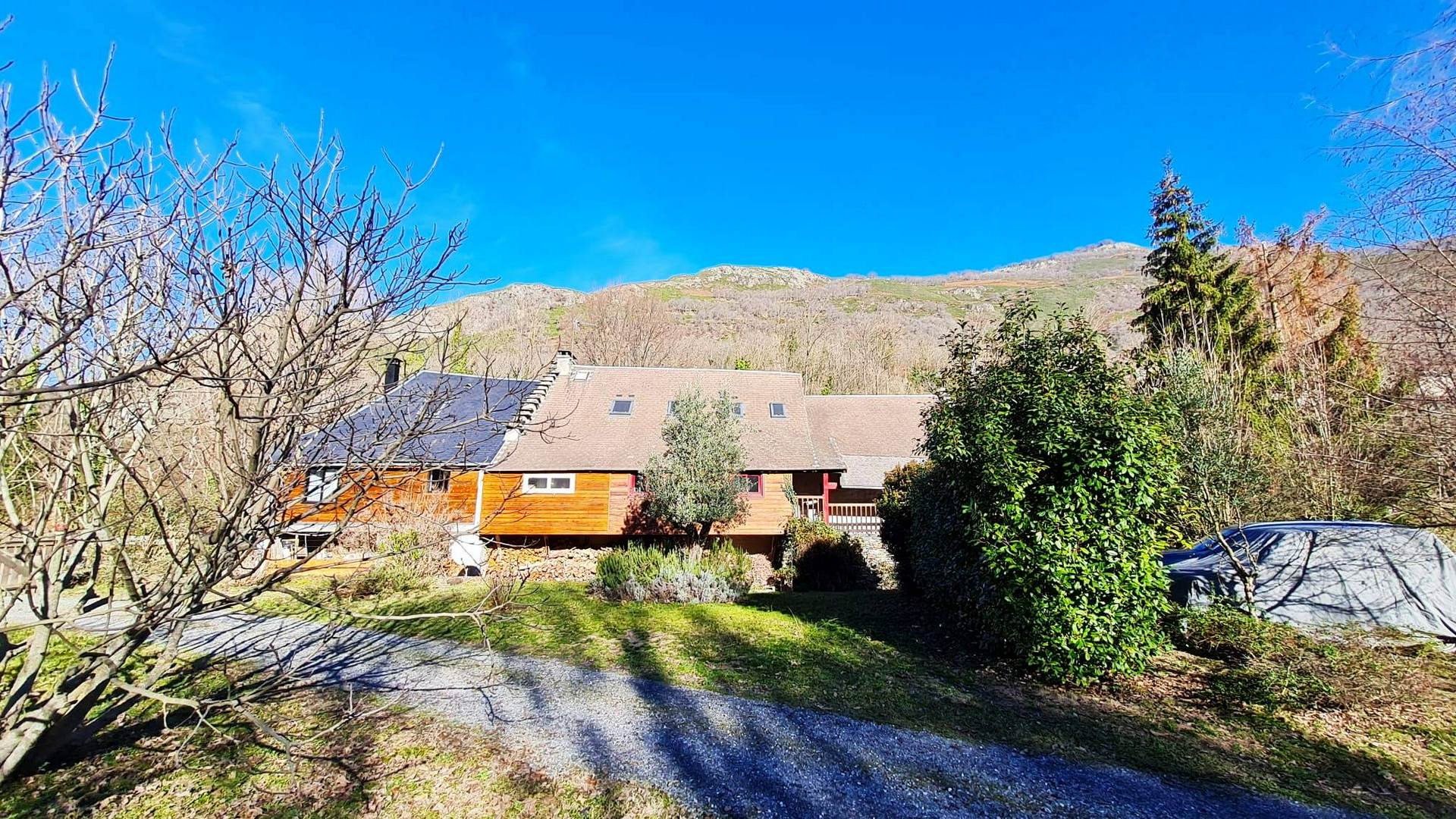 Alquila por horas Antigua granja del siglo XVII en los Pirineos