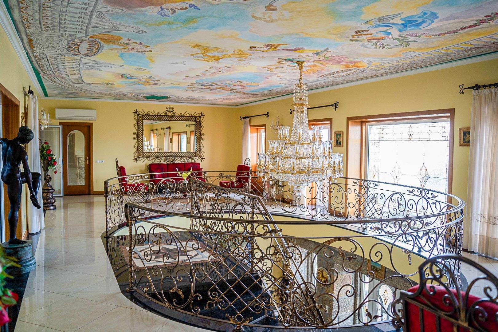 Alquila por horas Luxurious and Elegant Family House in a Quiet Place