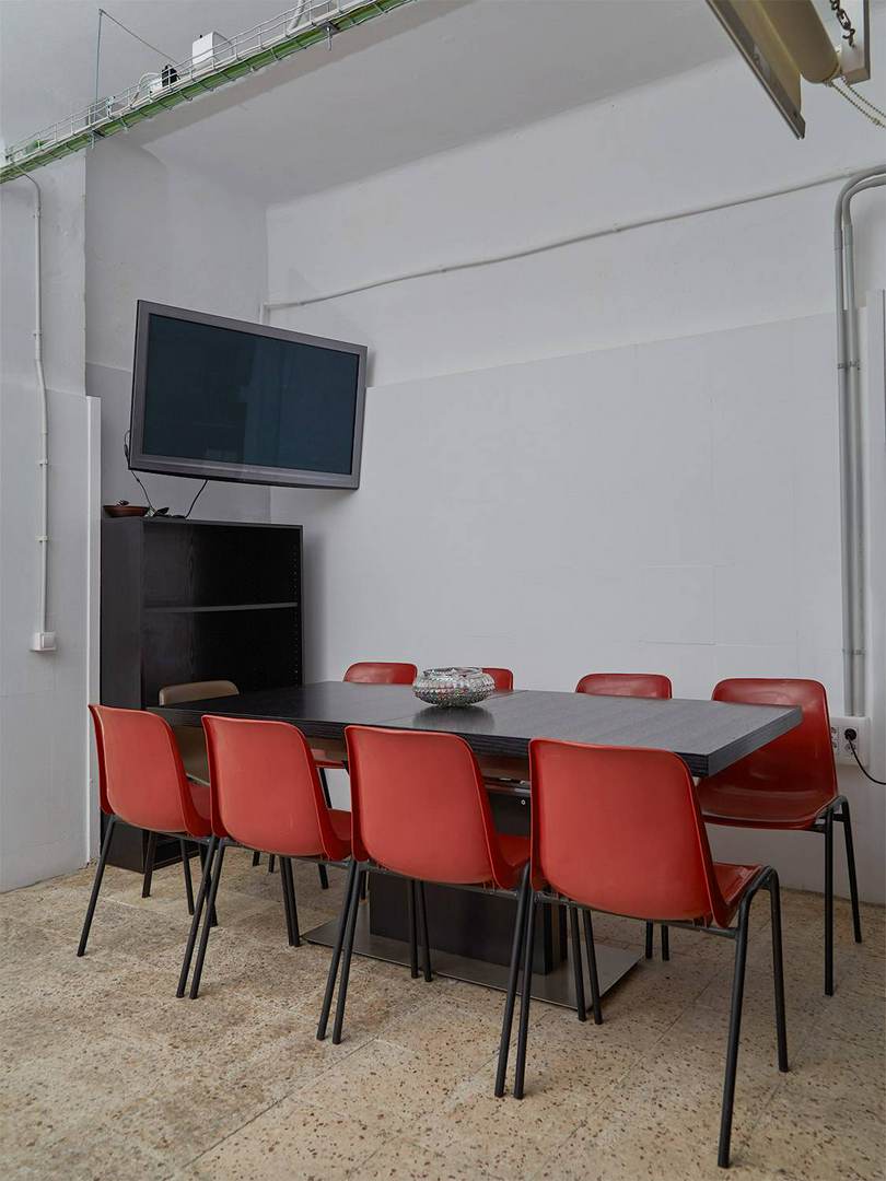 Alquila por horas Sala de reunión y formaciones