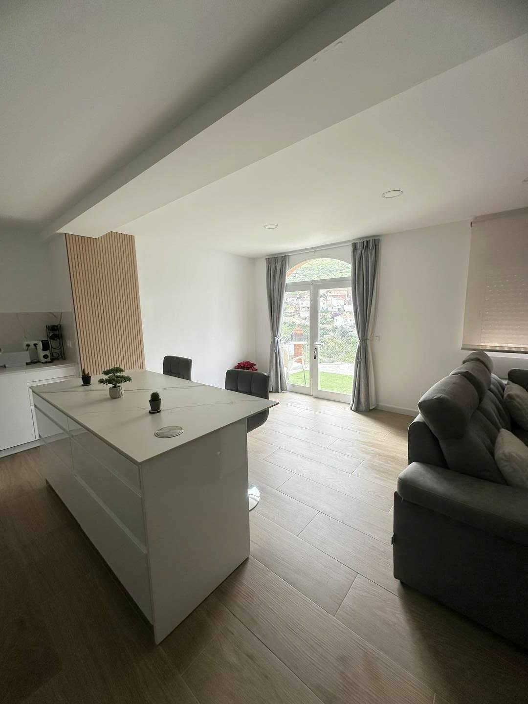 Alquila por horas Vivienda estilo cálido 