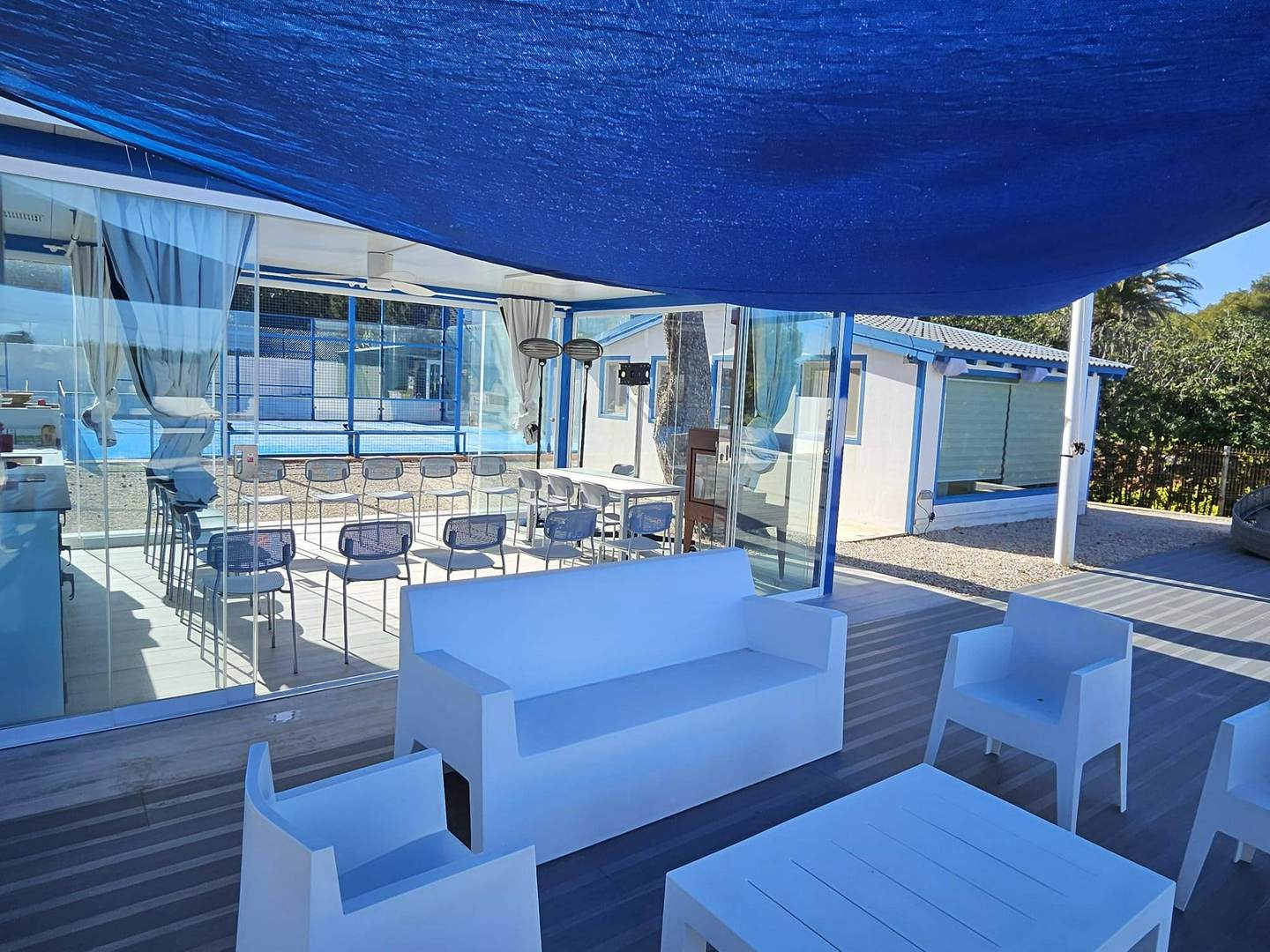 Alquila por horas Espacio sostenible de formación y eventos frente al mar