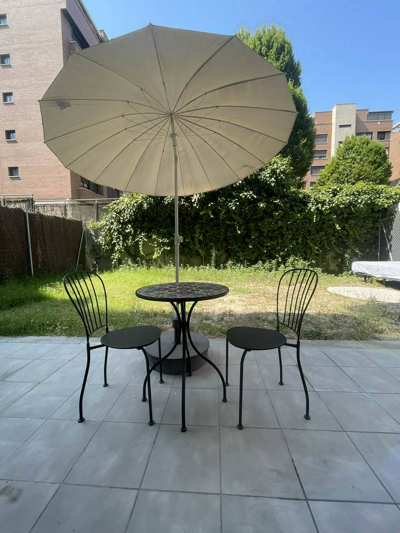 Alquila por horas Alplio bajo con jardín en Madrid