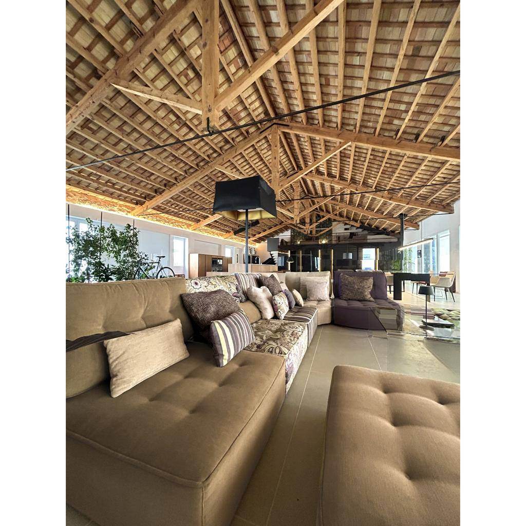Alquila por horas Original loft antigua fábrica de mantas
