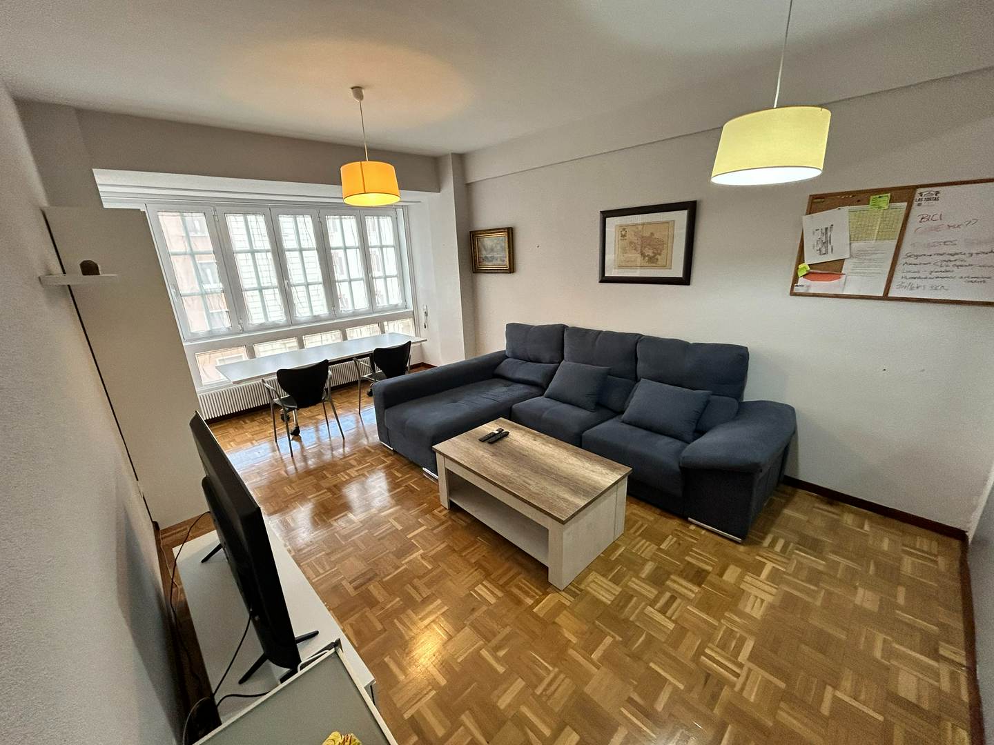 Alquila por horas Vivienda unifamiliar con patio interior