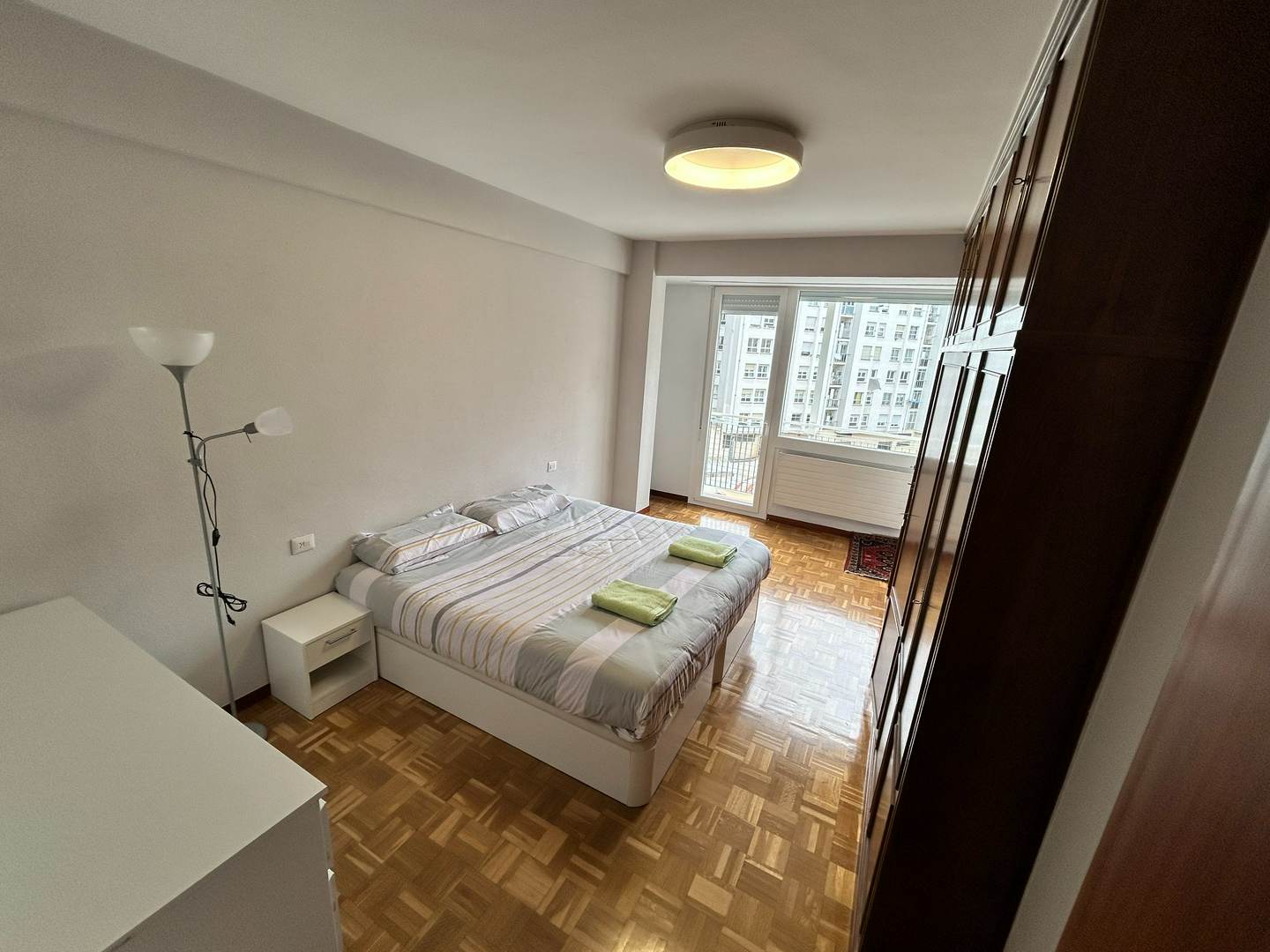 Alquila por horas Vivienda unifamiliar con patio interior