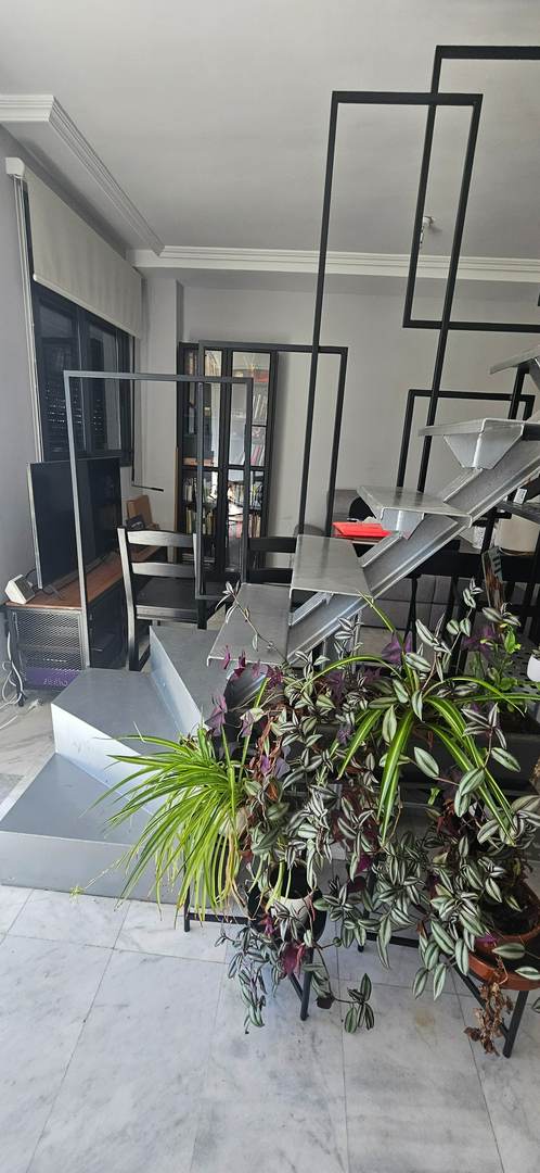 Alquila por horas Piso loft acogedor con salon grande y con una bonita terraza