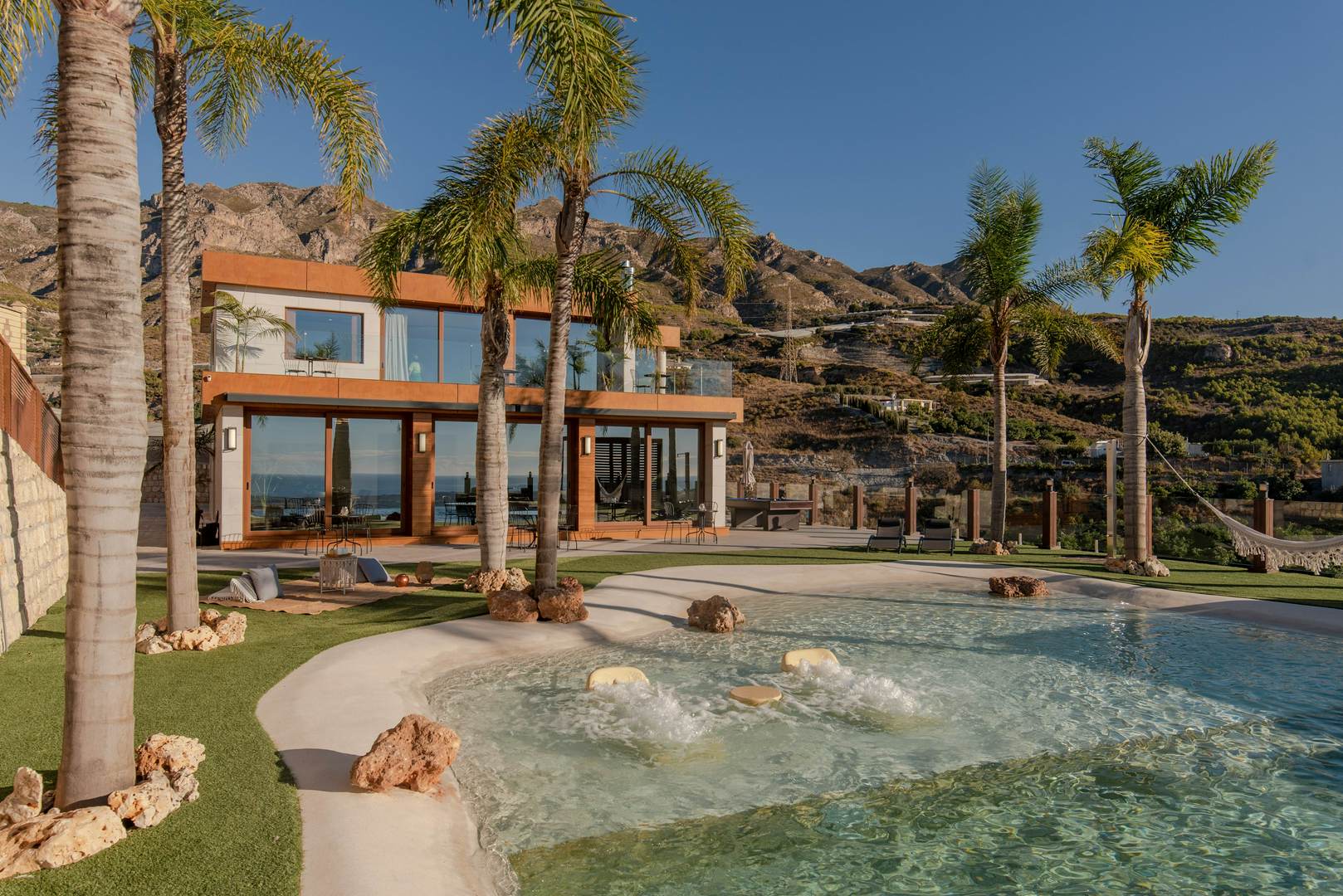 Alquila por horas Paraíso con Vista al Mar: Piscina, Jacuzzi y Lujo