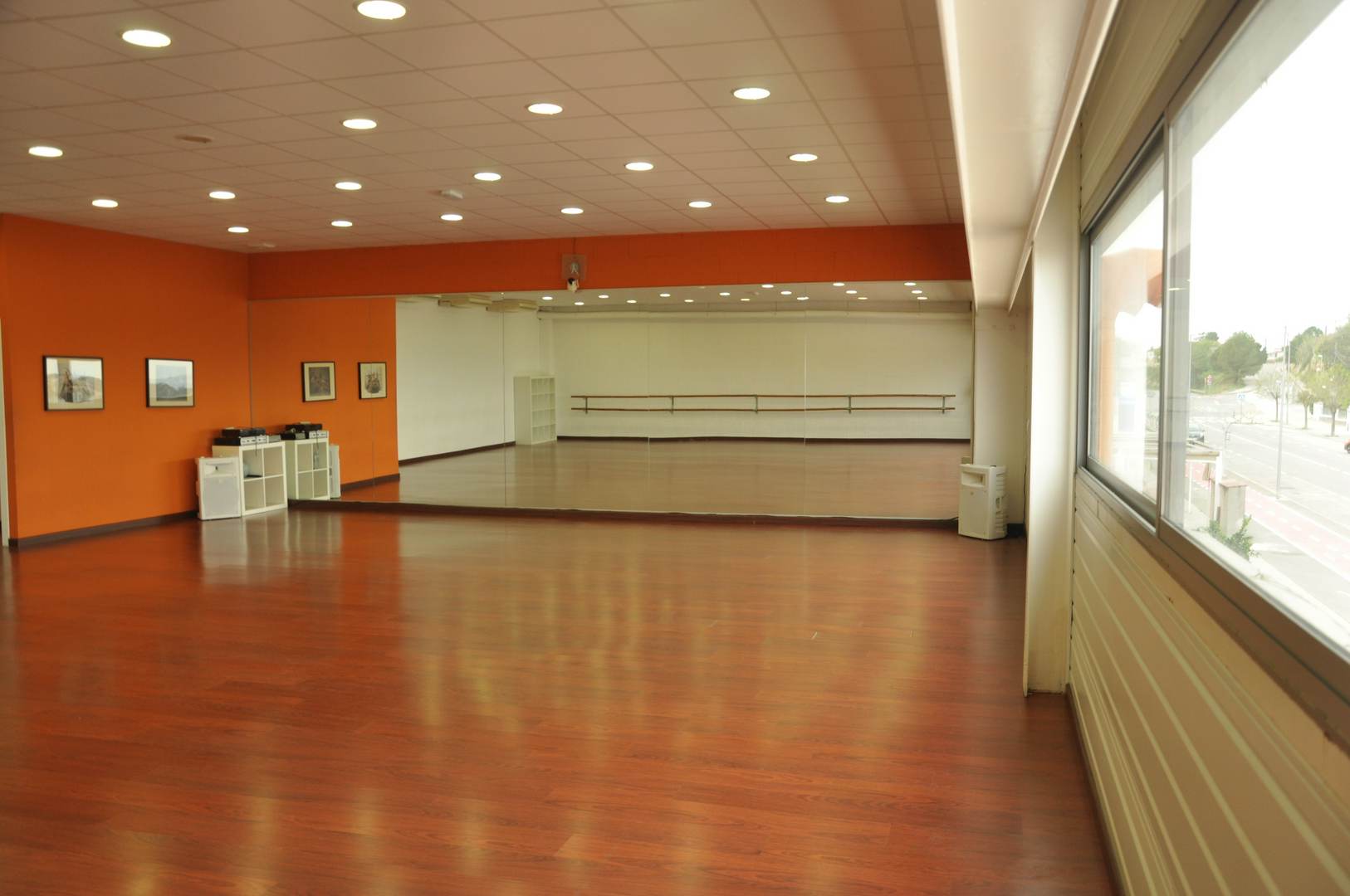 Alquila por horas Escola de Dansa