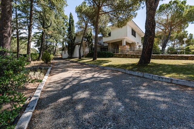 Alquila por horas Vivienda unifamiliar de piedra 