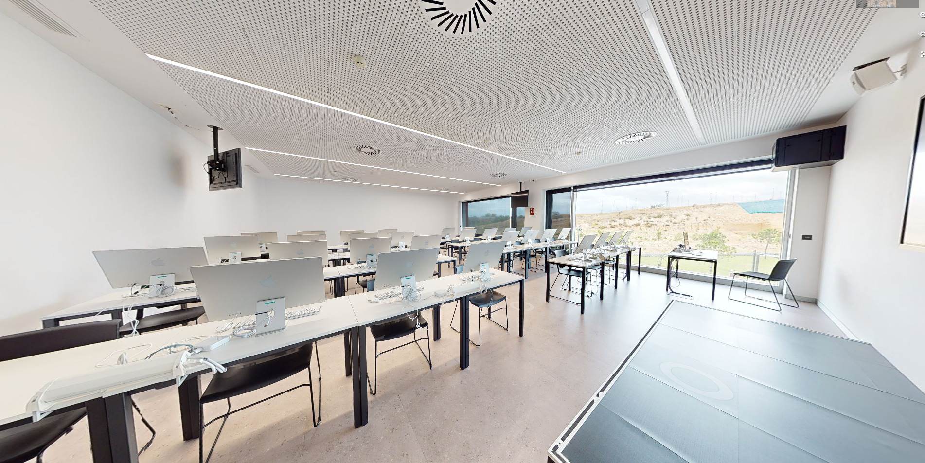 Alquila por horas 20.000 m² de espacios profesionales: platós, estudios y aulas para tu producción