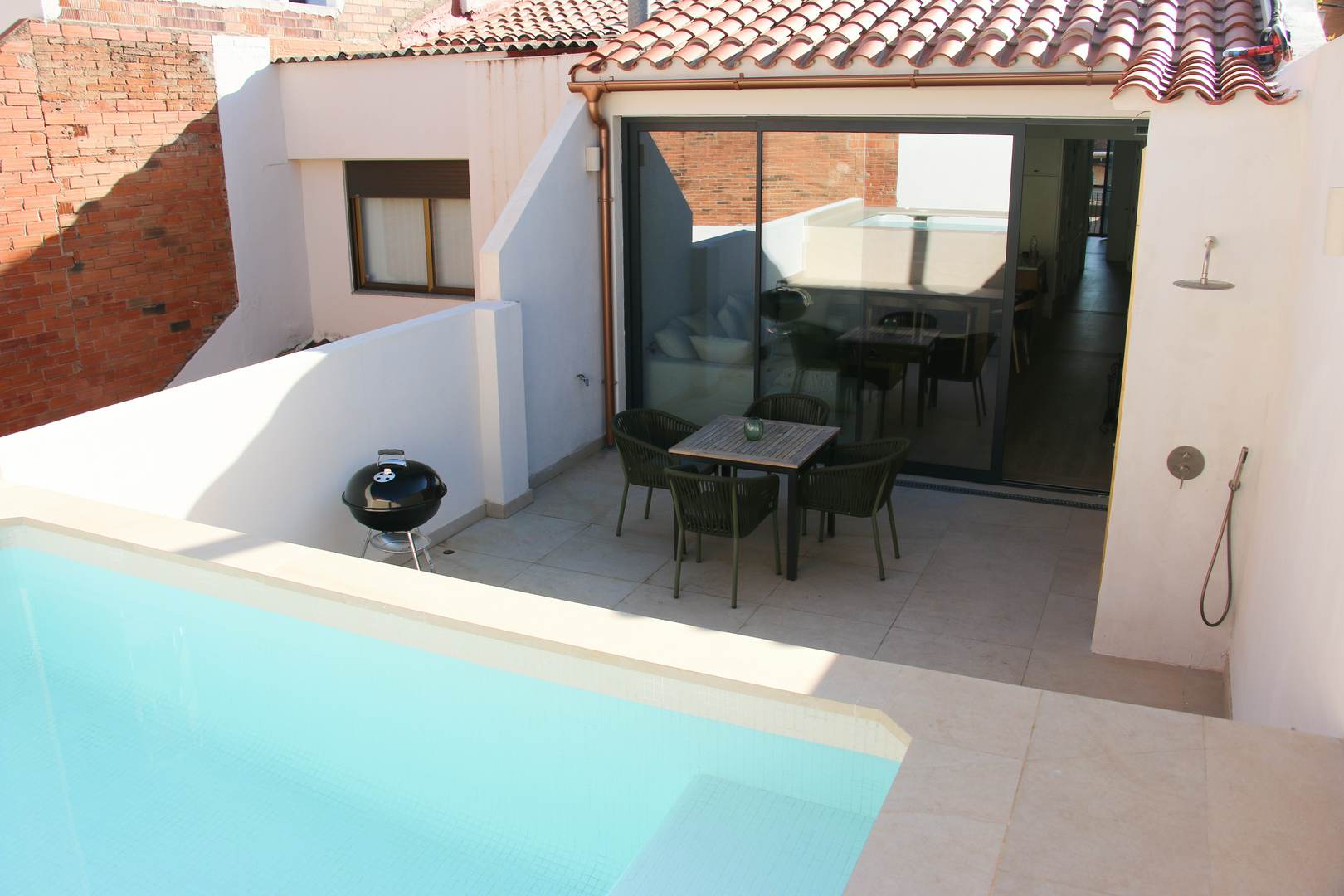 Alquila por horas Casa familiar moderna con piscina centro ciudad
