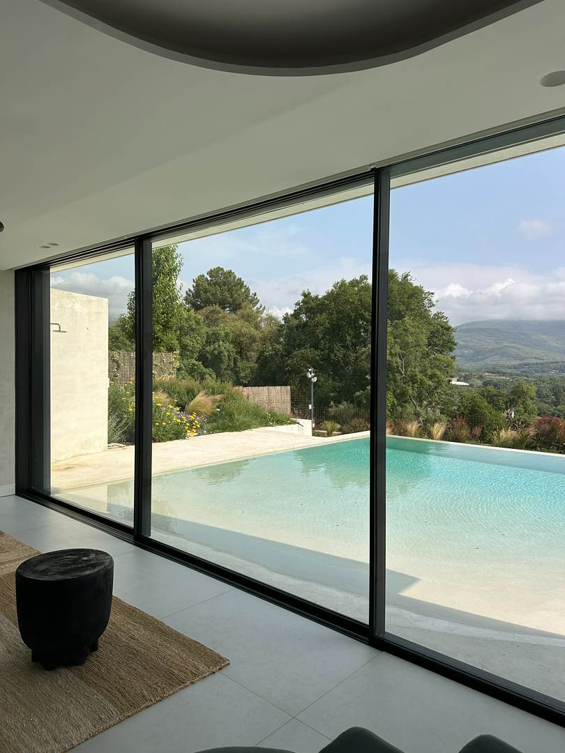 Alquila por horas Villa moderna de estilo mediterráneo en la sierra de gredos