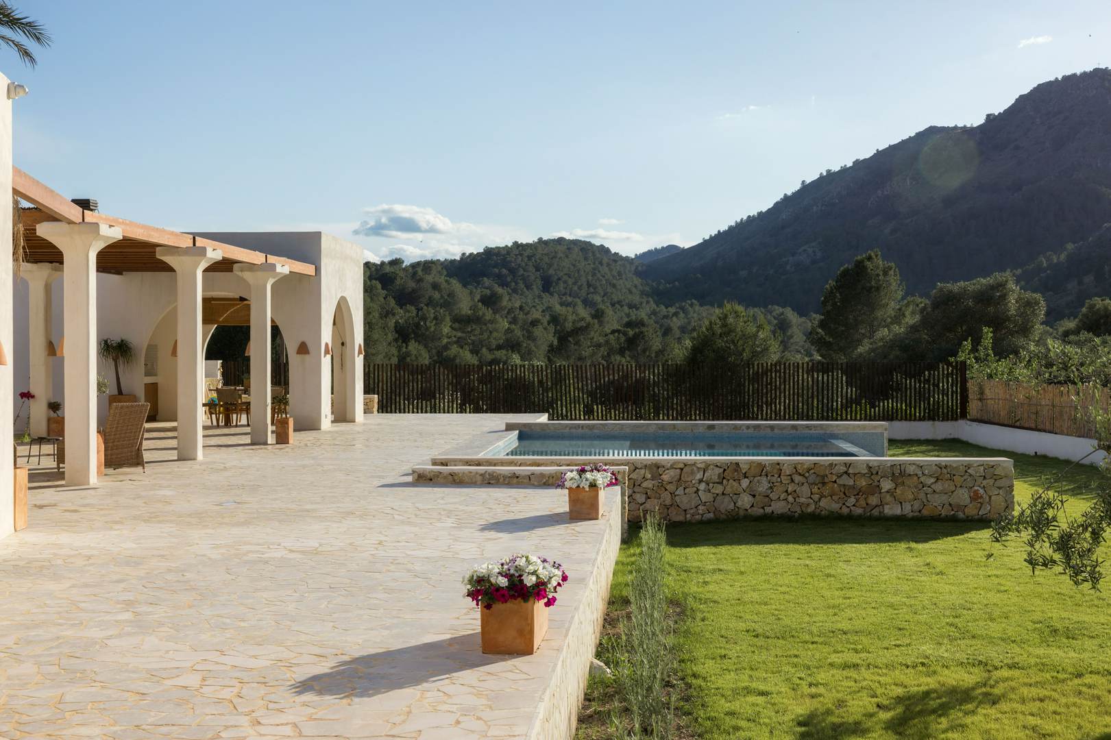 Alquila por horas Arquitectura mediterránea en plena naturaleza