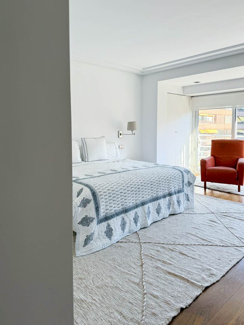 Alquila por horas 450 m2-Ático muy espacioso y luminoso con terraza de película