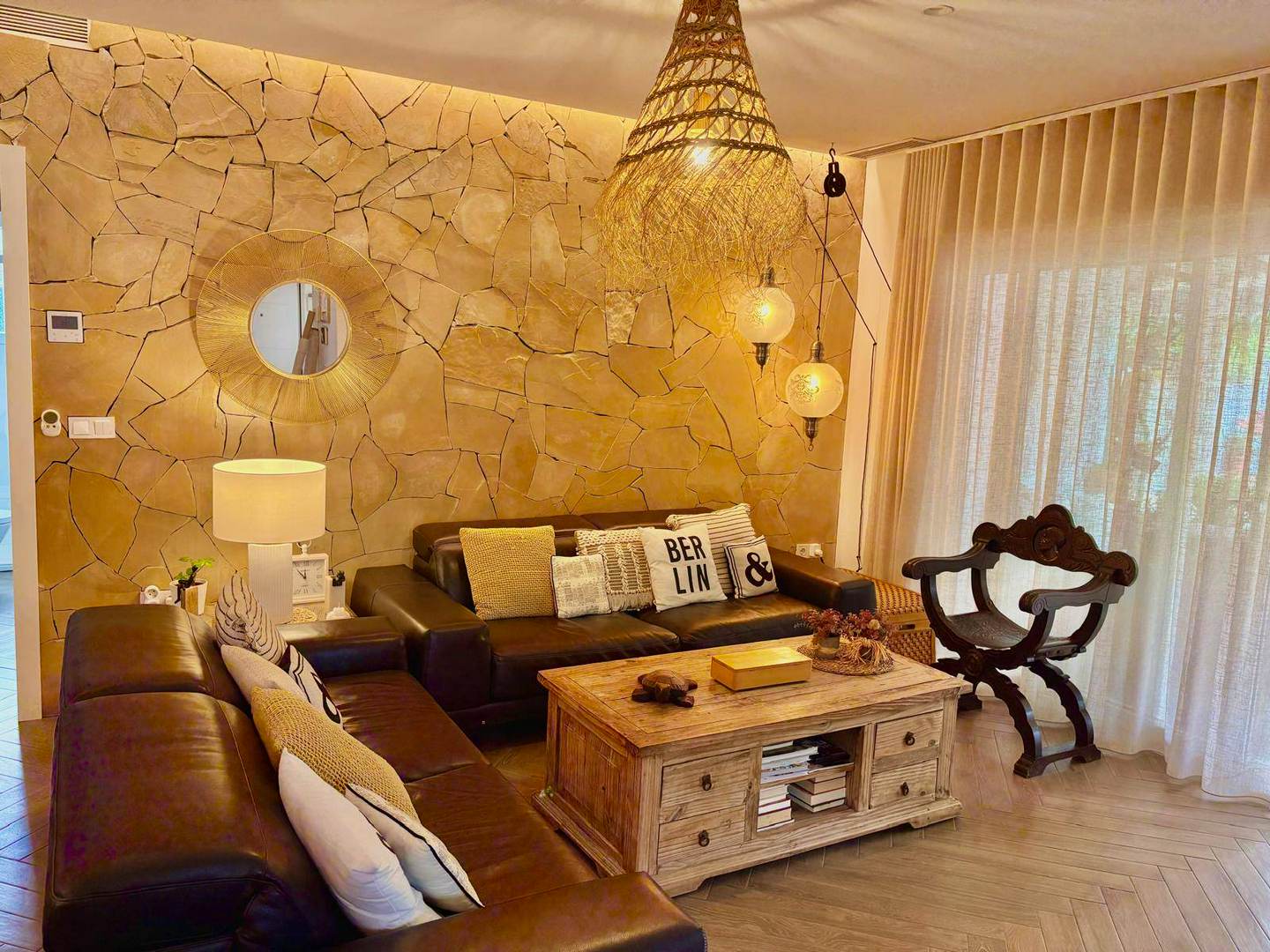 Alquila por horas Vivienda unifamiliar estilo mediterráneo 