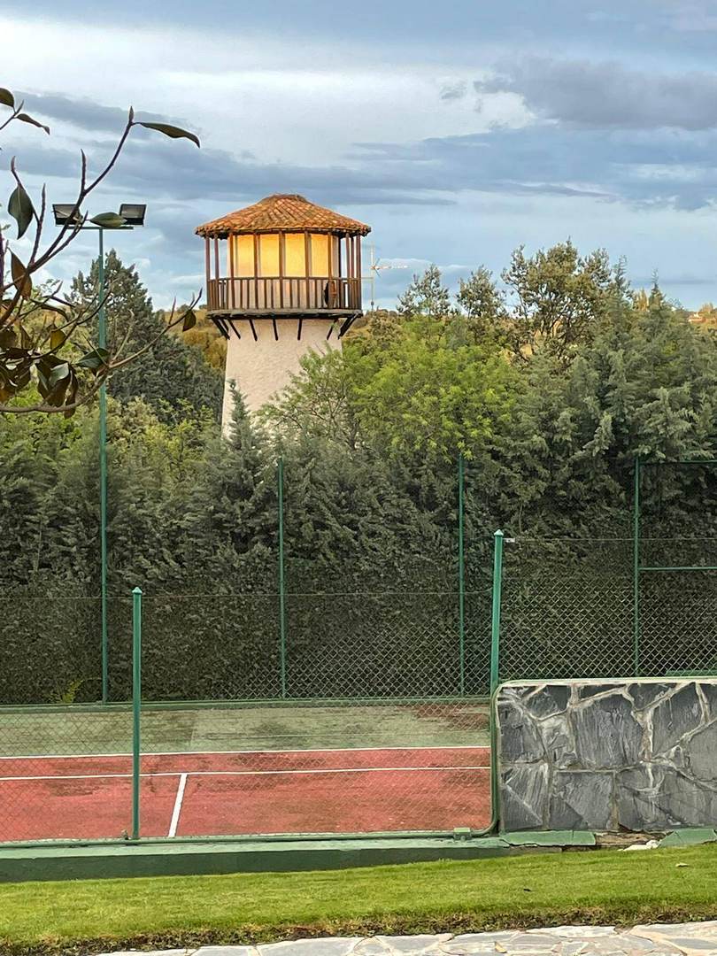 Alquila por horas Chalet Madrid de 4000m de parcela y 600 construidos