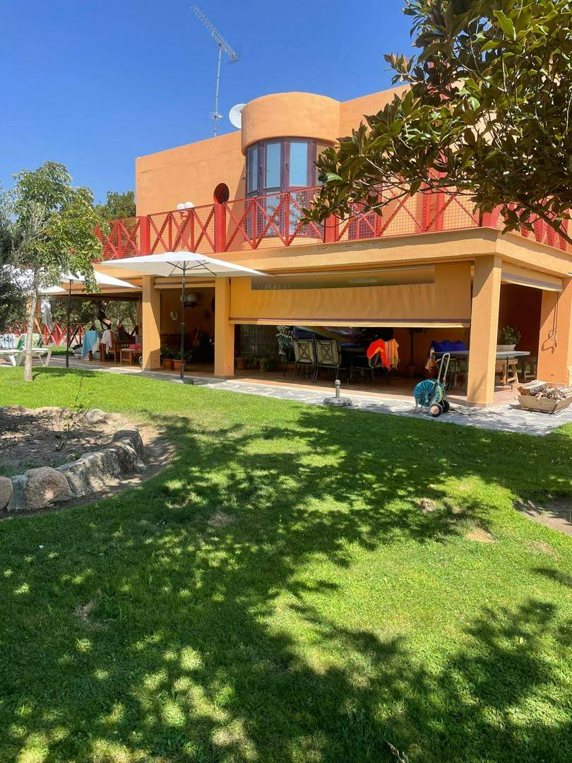 Alquila por horas Chalet Madrid de 4000m de parcela y 600 construidos